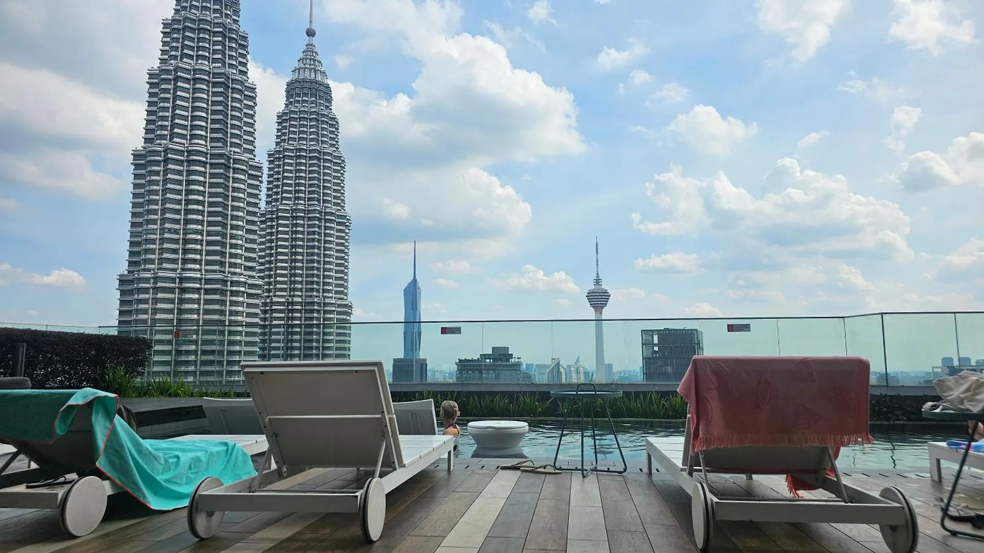 Happy Suites At Star Residence Klcc Kuala Lumpur